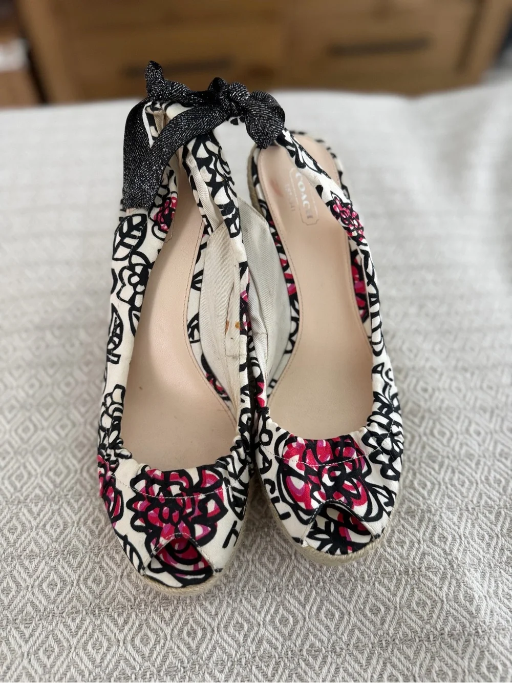 Vintage Coach Maritza Poppy Flower Espadrille Wedge Sandals - Size 10